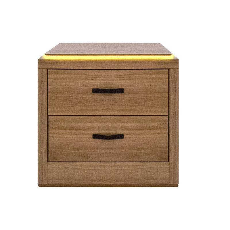 Buro de recámara Allure en color marrón deurope.com.mx, de MDF con acabado en melamina, frente de 60 cm y altura de 59 cm