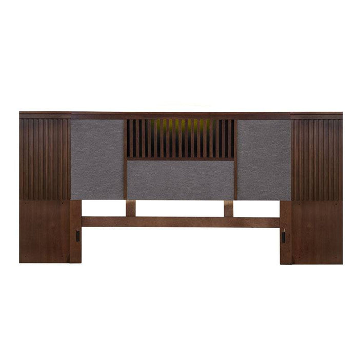 Juego de recámara Bourbon de 3 piezas con cabeceras elegantes y modernas, ideal para decorar dormitorios con estilo.