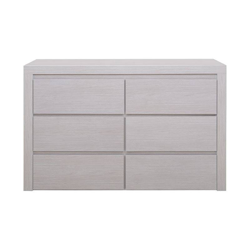 Cómoda de recámara en gris claro de 136 cm de largo, base para armar un tocador con espejo y banco