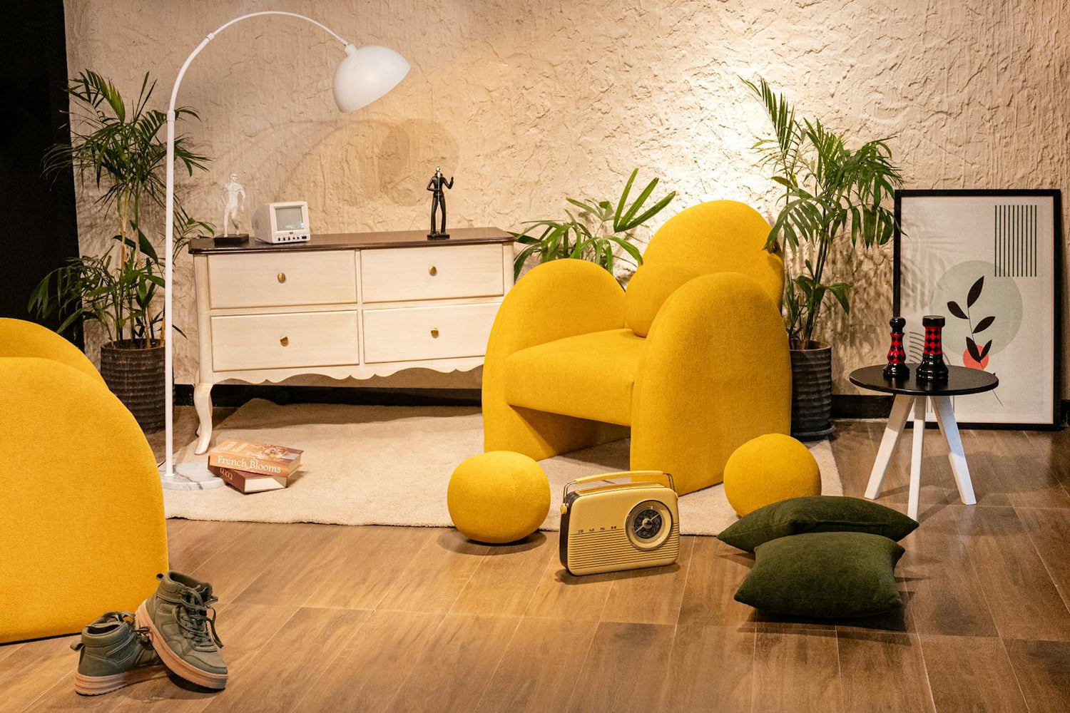 Sillón individual de acento como complemento del sofá principal