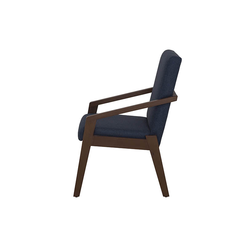 Silla de comedor Toledo de deurope.com.mx con estructura moderna y asiento acolchado en color gris claro.