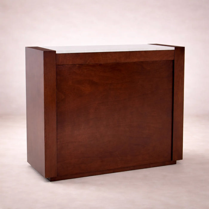 Juego de comedor Deus de 5 piezas con estructura de madera en tonos café y tabaco, con superficie de mármol y barra de 120 cm de ancho.