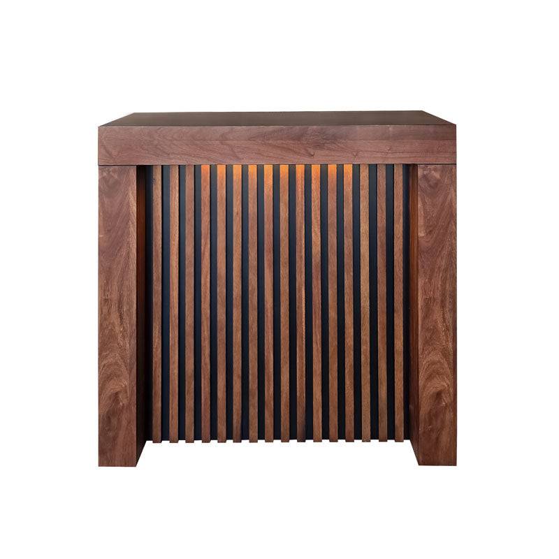 Barra de madera Bourbon de Deurope.com.mx, vista frontal con detalles de la superficie y acabado de madera natural.