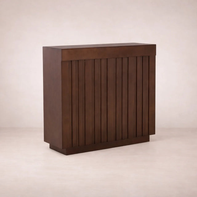 Juego de comedor Quetzal de 4 piezas con estructura de madera de banak, encino y okume, frente de 120 cm y altura de 107 cm.
