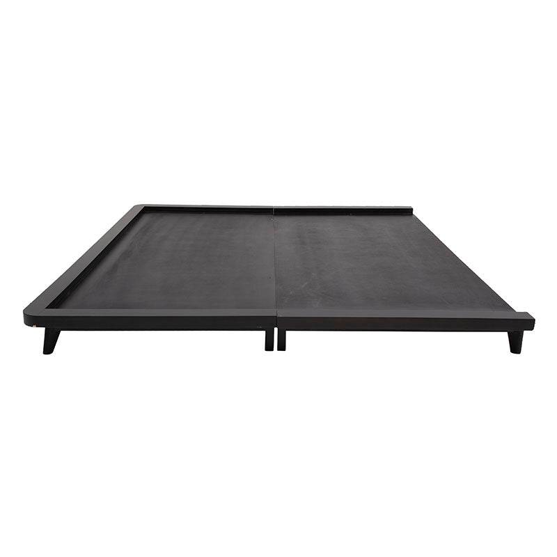 Base de cama Jess de madera industrializada en color negro, con diseño moderno y dimensiones de 146x198 cm.