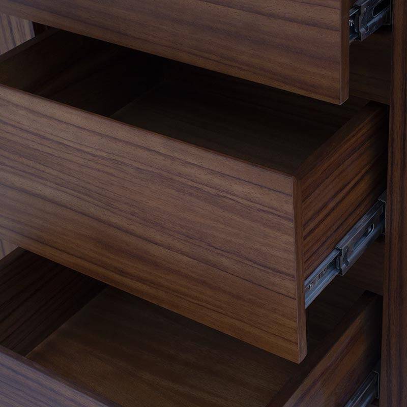 Buffet Montecarlo de estilo moderno en chapa de parota y granito natural, con dimensiones de 160 cm de ancho y 80 cm de alto.