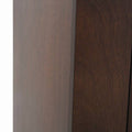 Buffet Creta II de Deurope con acabado en chapa de okumé, frente amplio y diseño moderno en madera en tonos tabaco.