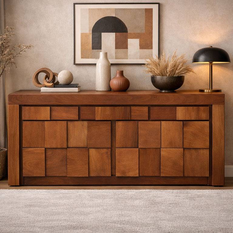 Buffet Quetzal de madera industrializada con chapa de okume y parota, frontal de 200 cm, alto 96 cm y fondo 45 cm.