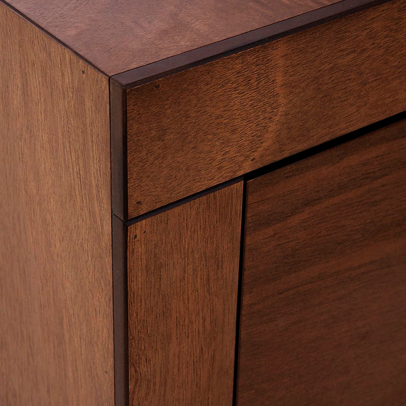 Buró Noruega de madera de chapa de okume en acabado mandarín, con dimensiones de 65x70x40 cm, estilo moderno y elegante.