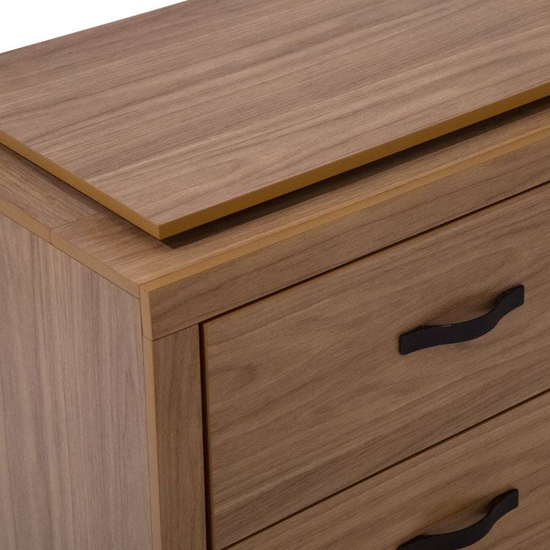 Buró Allure de madera MDF en color marrón con acabado de melamina, frente de 60 cm y altura de 59 cm.