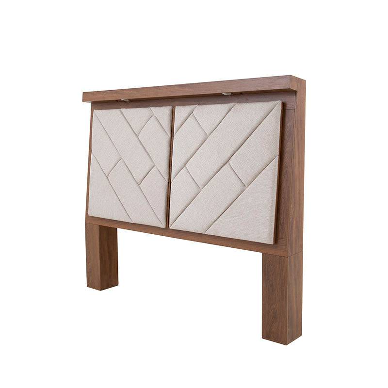 Cabecera Alejandría de madera industrializada en color nogal beige con tapiz de tela, tamaño 200 cm de alto y 166 cm de ancho.