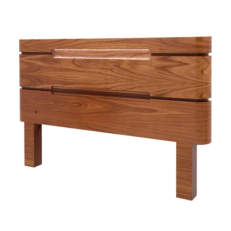Cabecera Arezzo de madera de nogal con chapa, medida 201x151x20 cm, diseñada para cama, en tonos naturales y elegante estilo moderno