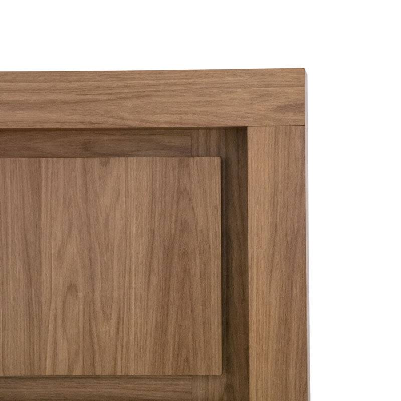 Cabecera Allure de madera MDF en color nogal, de 200 cm de ancho y 166,5 cm de alto, para cama moderna y elegante.