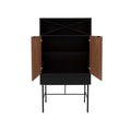 Mueble para bar Jess de madera de pino y nogal negro, con puertas y estantes en acabado industrial, dimensiones 80x160x40 cm