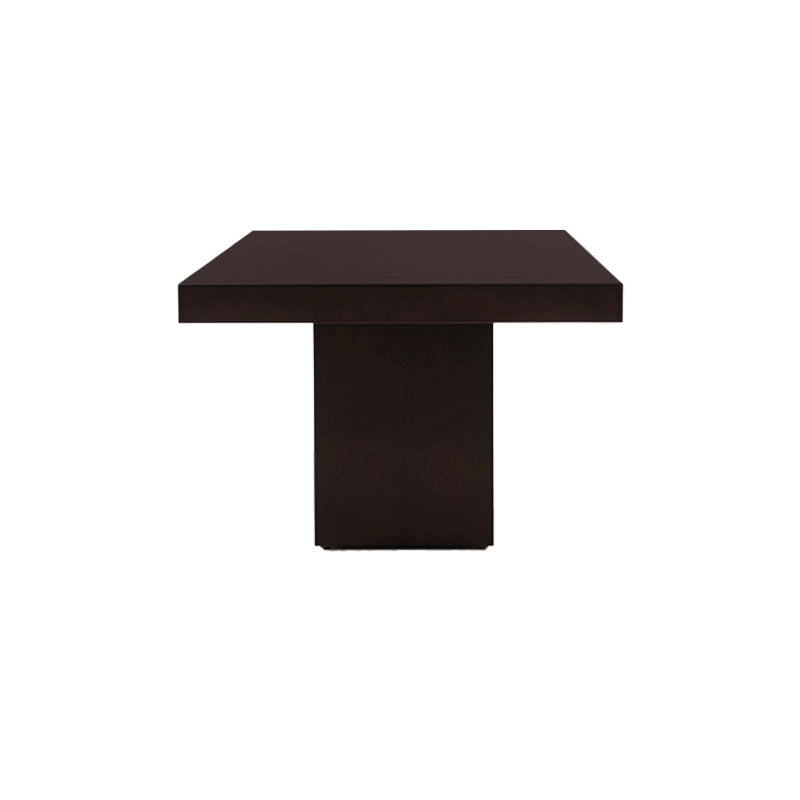 Mesa de comedor Quebec de madera de nogal y chapa de encino y okumé, con superficie de 210 cm de largo.