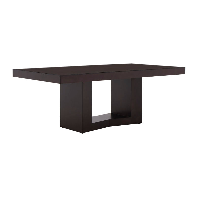 Mesa de comedor Quebec de Deurope, en madera de nogal, chapa de encino y okumé, con superficie de 210 cm y acabado en color café.