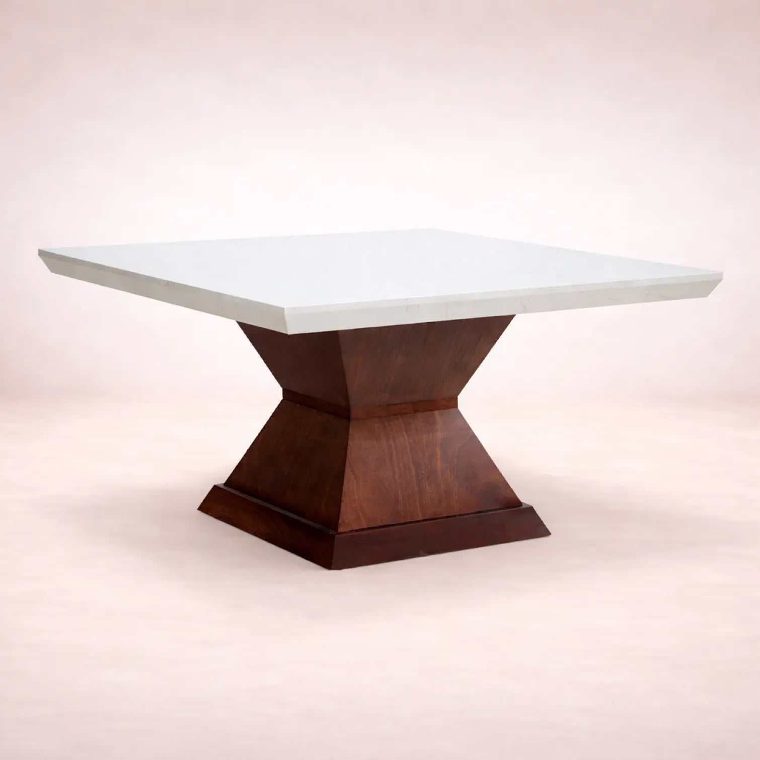 Mesa de comedor Mond de Deurope con chapa de caoba, cubierta de mármol y diseño en color tabaco, 140 cm de frente y fondo.