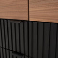 Cómoda Jess de Deurope en madera de pino y chapa de nogal, con acabado negro, frente de 140 cm, altura de 80 cm y fondo de 40 cm