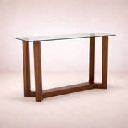 Consola Merlot de Deurope en madera de nogal con cubierta de cristal y estructura en chapa de nogal, dimensiones 140x80x40 cm.