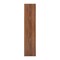 Espejo de pie Alejandría de madera industrializada en acabado nogal, con marco alto y amplio, ideal para dormitorios y vestidores.