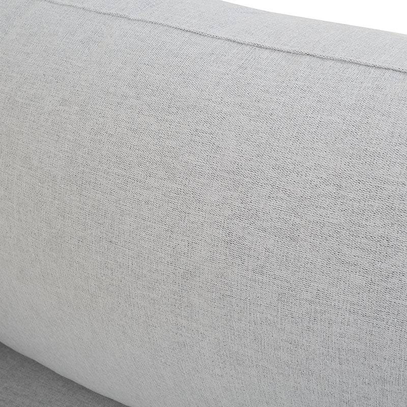 Sofá Loveseat Alessandra de tapiz negro con estructura en tela plana, dimensiones 176x80x93 cm, estilo moderno y elegante.