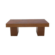 Mesa de centro Quetzal de madera de nogal, chapa de okumé, superficie en color café, con dimensiones de 120x80x42 cm.