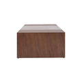 Mesa de centro Berne de deurope.com.mx con estructura de nogal gris y superficie de mármol, 120x80x45 cm.