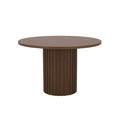 Juego de comedor Tulip de cinco piezas con mesa de madera y diseño mediterráneo, ideal para espacios modernos y elegantes.