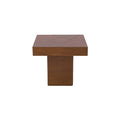 Mesa lateral Quetzal deurope.com.mx, con acabado en chapa de okume y diseño en color café, frente de 60 cm, altura de 52 cm.