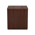 Mesa lateral Bourbon de madera de pino y tzalam, con acabado en café, dimensiones 60x64x60 cm, de la marca deurope.com.mx.
