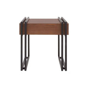 Mesa lateral Bennet de metal con estructura en color negro nogal, chapa de encino, dimensiones 50x50x50 cm.
