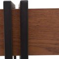 Mesa lateral Bennet de madera de encino y estructura metálica en color negro nogal, de 50x50x50 cm.