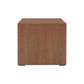 Mesa lateral Berne Made de nogal con chapa, superficie de 60 cm, altura de 57 cm, diseño moderno y elegante.