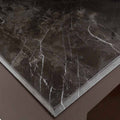 Mesa lateral Berne de madera de nogal y chapa gris, con cubierta de mármol en estilo moderno, frente de 60 cm y altura 57 cm.