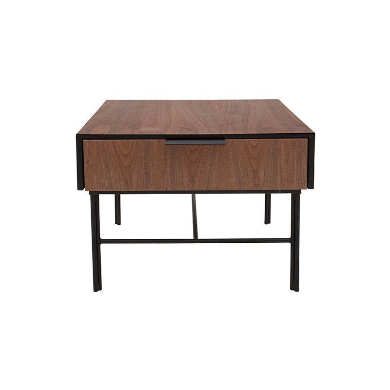 Mesa lateral Jess de Deurope, madera de pino y chapa de nogal en color negro, con dimensiones de 60x55x60 cm.