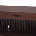 Mueble para TV Bourbon de estilo clásico en acabado madera, diseñado por deurope.com.mx para espacios modernos.