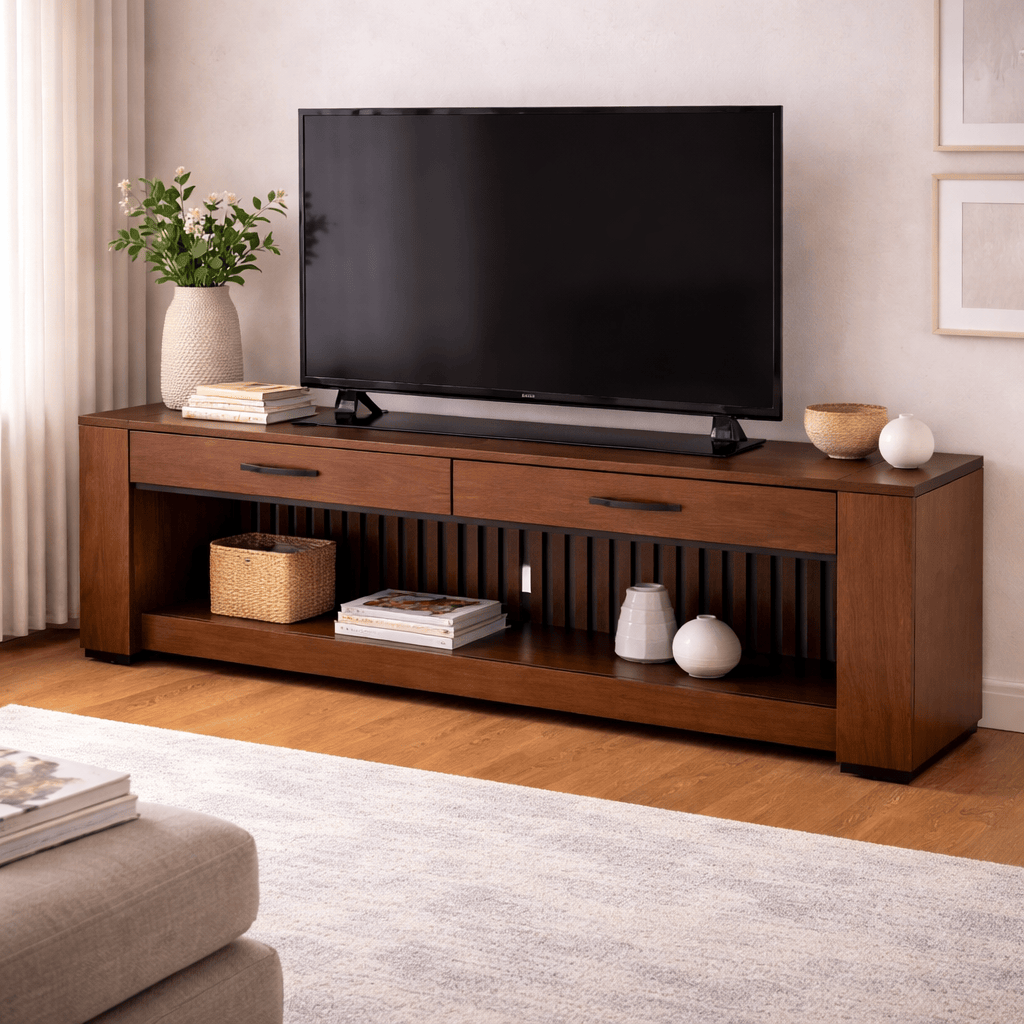 Mueble para TV Bourbon de muebles para TV deurope.com.mx, madera elegante con espacio para dispositivos electrónicos y decoración.