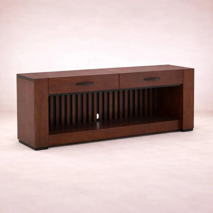 Mueble para TV Bourbon de deurope.com.mx en madera con espacio para dispositivos y almacenamiento, estilo clásico y funcional