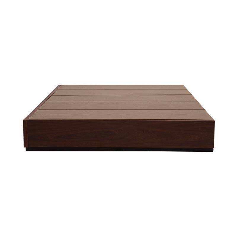 Base de cama Bourbon de madera de pino en color café, con diseño sólido y resistente, ideal para dormitorios elegantes.