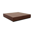 Base de cama Bourbon de madera de pino estufada, en color café, con diseño robusto y elegante para dormitorios.