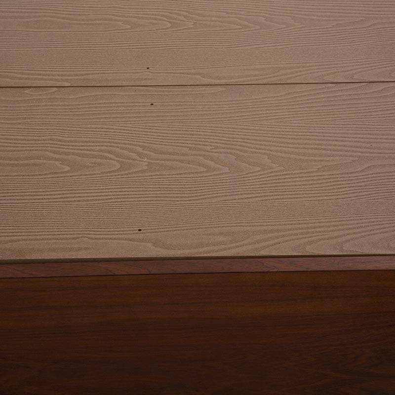 Base de cama Bourbon de madera de pino en acabado café, con diseño robusto y elegante para dormitorios.