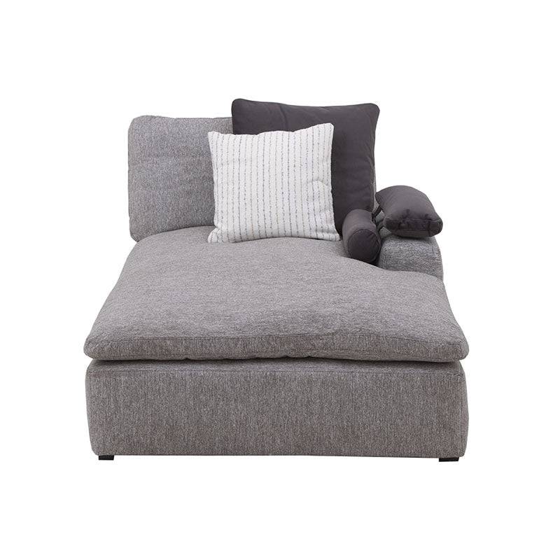 Sala Nube chaise de color beige con estructura de madera, tapizado de tela suave y diseño moderno, vista frontal.