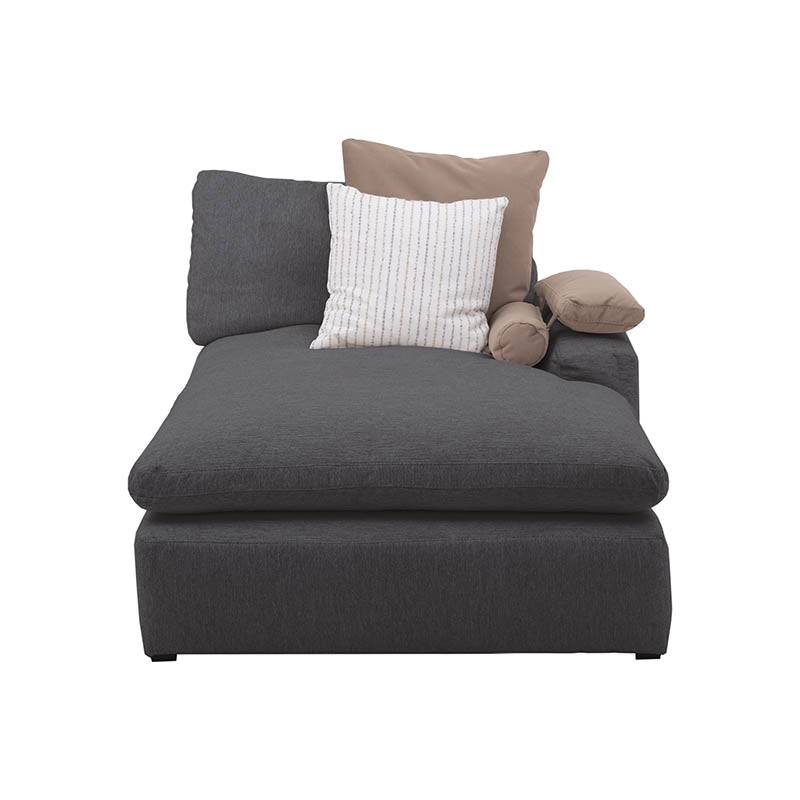 Sala Nube Chaise deurope en tela beige, vista frontal con estructura de madera de pino y textura suave.