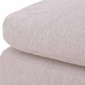Sillón central de la sala Nube de deurope.com.mx, módulo de tela beige con textura suave, estructura de madera de pino.