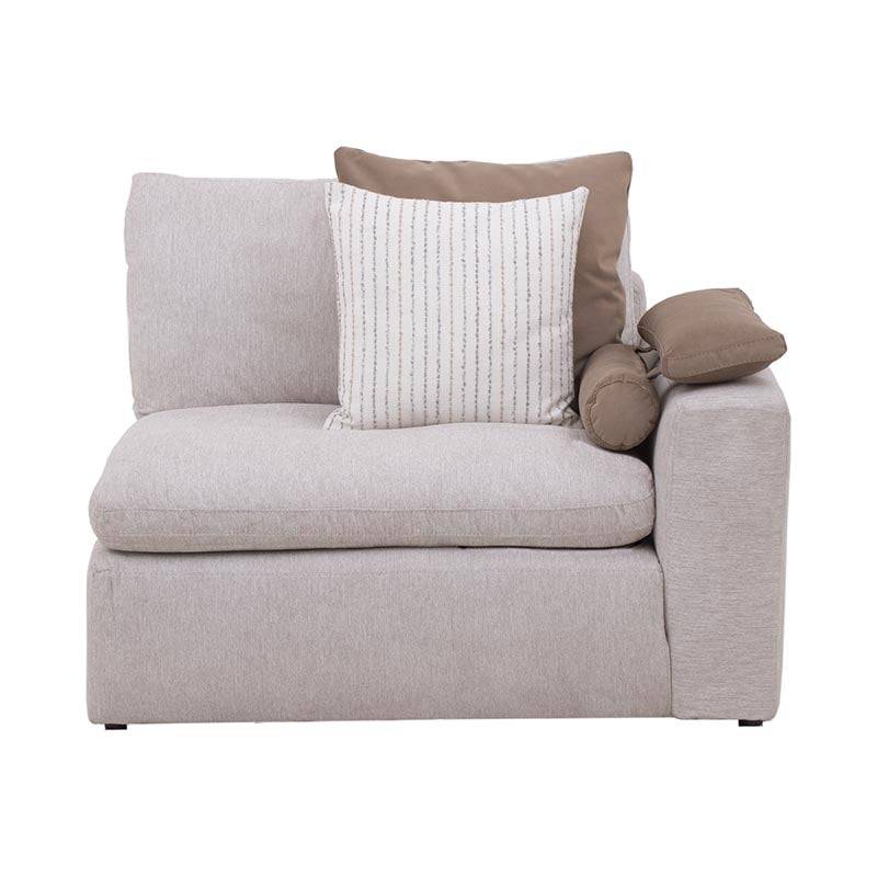 Sillón lateral de sala Nube de Deurope en tela beige con textura suave, con brazo derecho y estructura de madera de pino.