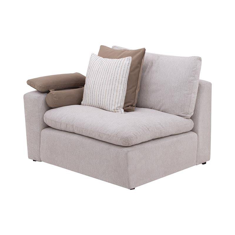 Sillón lateral de sala Nube de Deurope en tela beige con textura suave, brazo derecho, madera de pino, dimensiones 124x92x103 cm.