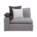 Sillón lateral de sala Nube de Deurope, en color beige, con estructura de madera de pino y tela de textura suave.