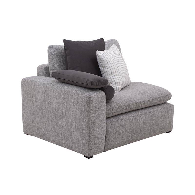 Sillón lateral de sala Nube de Deurope en tela beige con textura suave, brazo derecho, madera de pino, dimensiones 124x92x103 cm.