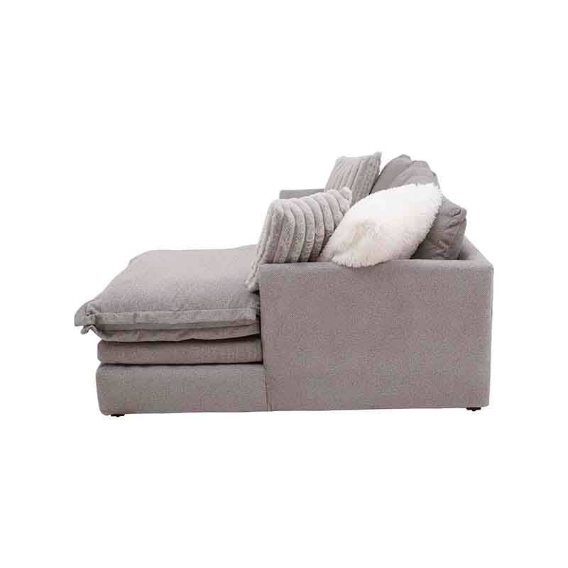 Sala Alejandría chaise derecha de tapiz gris claro, con diseño moderno y cómodo, de la marca deurope.com.mx.