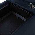 Sala Enzo III consola de cuero azul cobalto, moderna y elegante, con detalles en piel y leather touch.